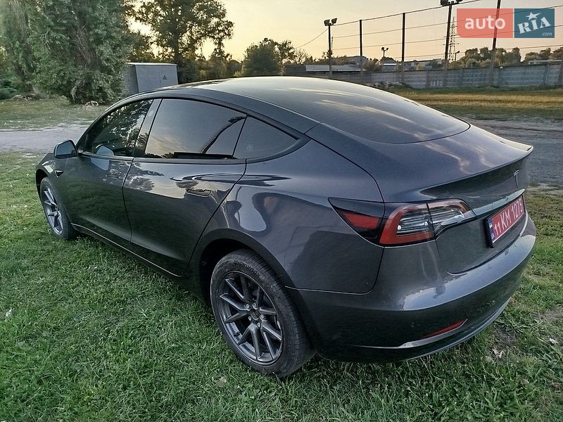 Седан Tesla Model 3 2023 в Александрие