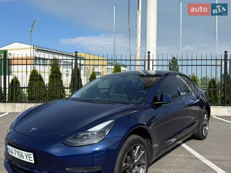 Tesla Model 3 2023