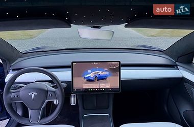 Седан Tesla Model 3 2023 в Дніпрі