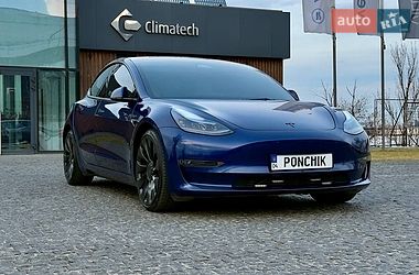 Седан Tesla Model 3 2023 в Дніпрі