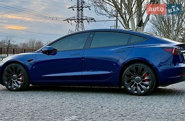 Седан Tesla Model 3 2023 в Дніпрі