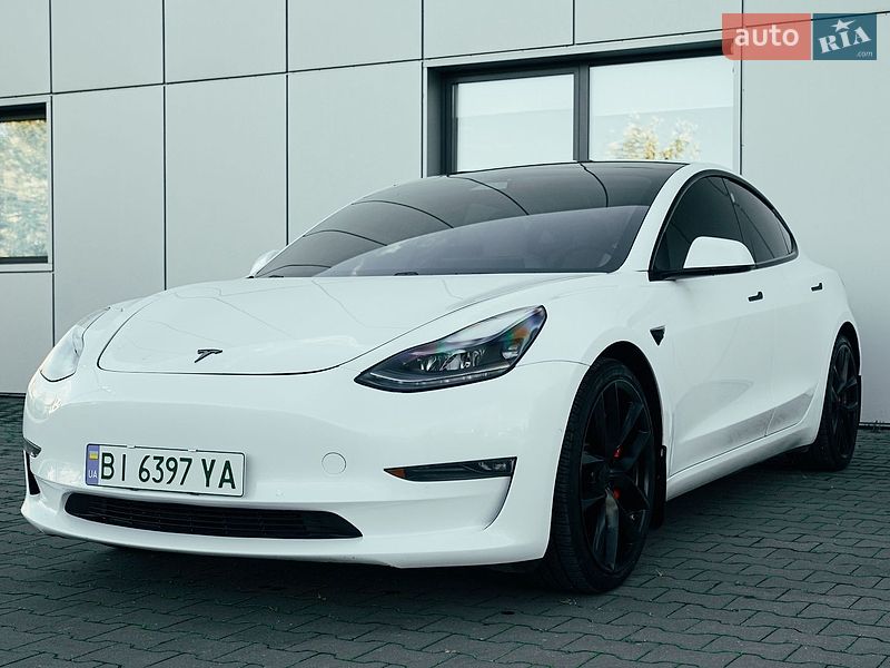 Седан Tesla Model 3 2021 в Харькове