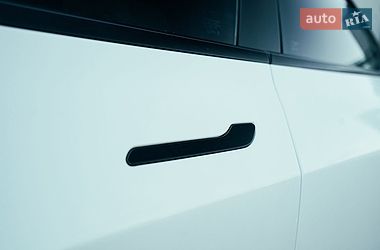 Седан Tesla Model 3 2021 в Харькове