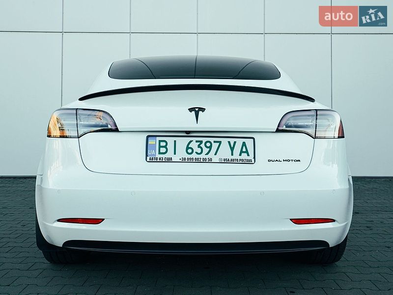 Седан Tesla Model 3 2021 в Харькове