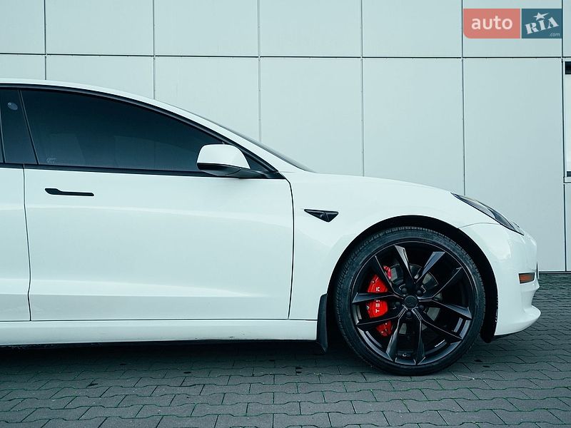 Седан Tesla Model 3 2021 в Харькове