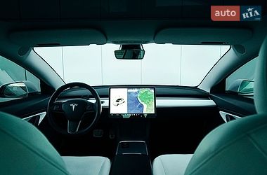 Седан Tesla Model 3 2021 в Харькове