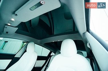 Седан Tesla Model 3 2021 в Харькове