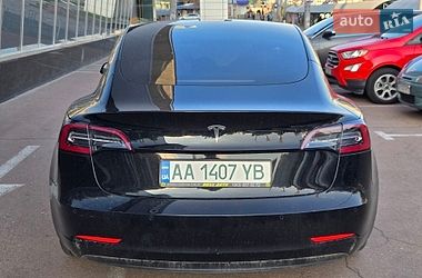Седан Tesla Model 3 2021 в Києві