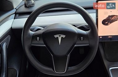 Седан Tesla Model 3 2021 в Києві