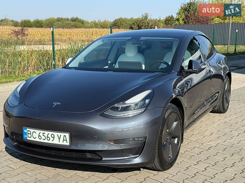 Tesla Model 3 2019 Tesla Model 3 2019