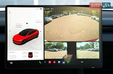 Седан Tesla Model 3 2024 в Киеве