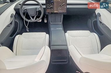 Седан Tesla Model 3 2024 в Львове