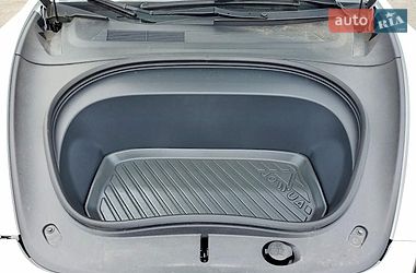 Седан Tesla Model 3 2024 в Львове