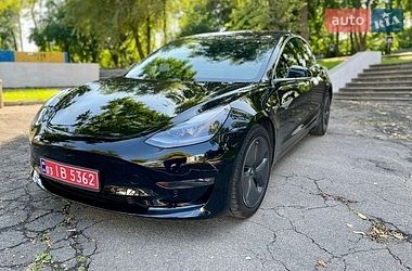Седан Tesla Model 3 2018 в Кам'янському