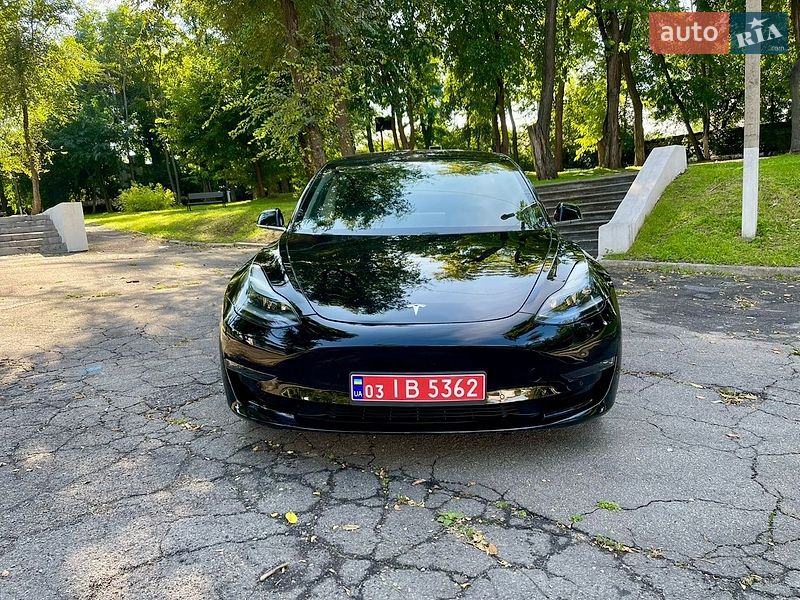 Седан Tesla Model 3 2018 в Каменском