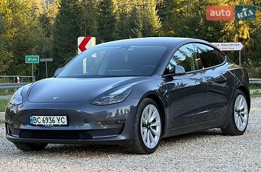 Седан Tesla Model 3 2022 в Самборі