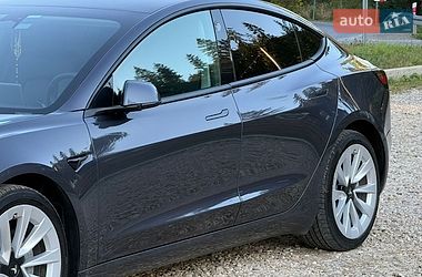 Седан Tesla Model 3 2022 в Самборі