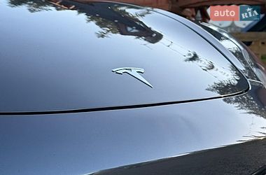 Седан Tesla Model 3 2022 в Самборі
