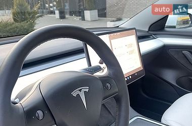 Седан Tesla Model 3 2022 в Дніпрі