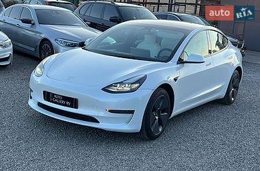 Седан Tesla Model 3 2023 в Рівному