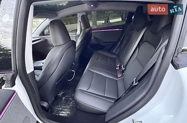 Седан Tesla Model 3 2025 в Полтаві