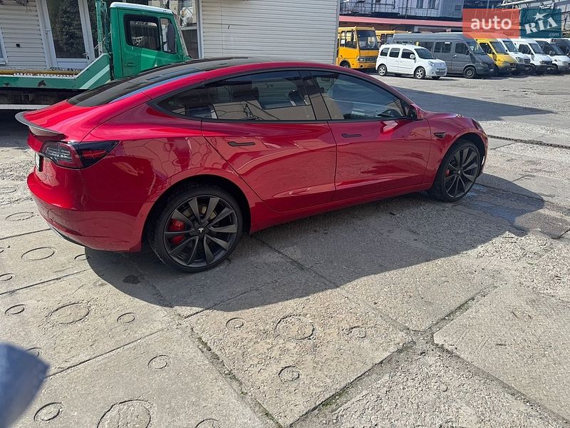 Седан Tesla Model 3 2020 в Дніпрі