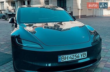 Седан Tesla Model 3 2024 в Одессе