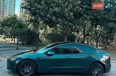 Седан Tesla Model 3 2024 в Одессе