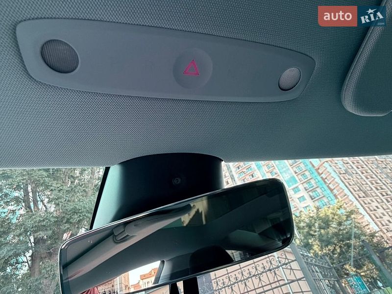 Седан Tesla Model 3 2024 в Одессе