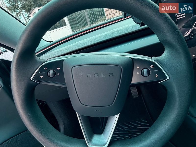 Седан Tesla Model 3 2024 в Одессе