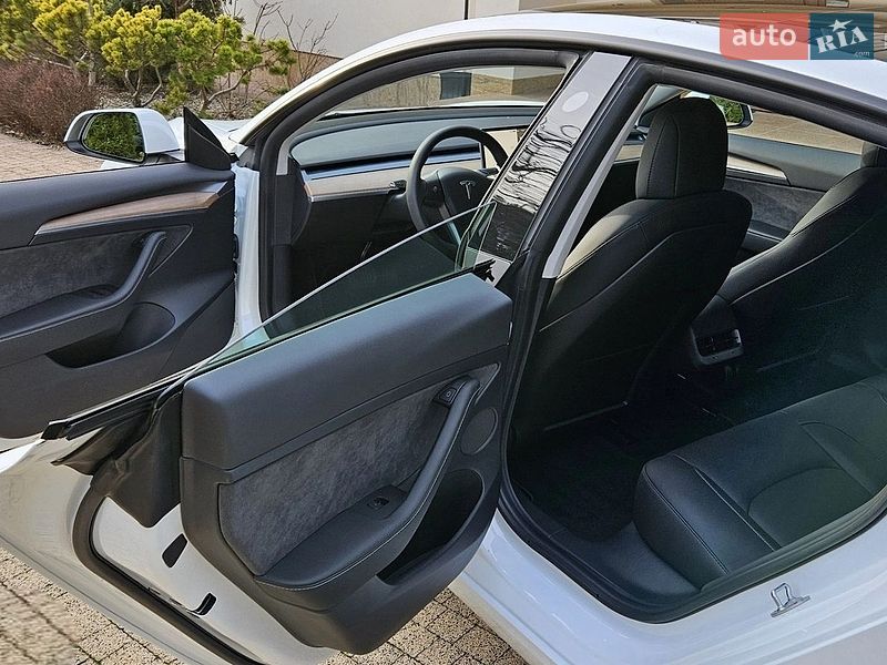 Седан Tesla Model 3 2023 в Виннице фото 13 Седан Tesla Model 3 2023 в Виннице