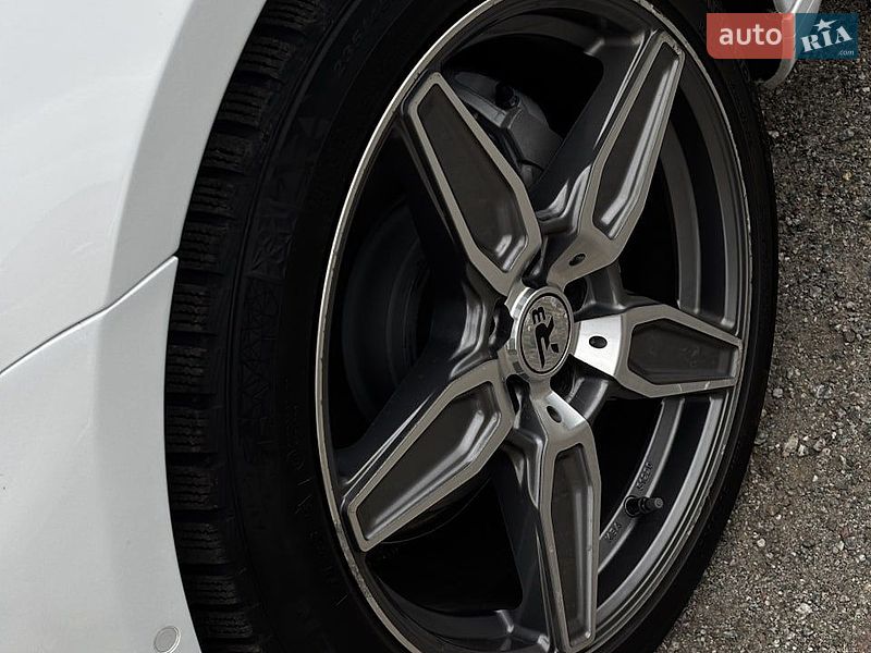 Седан Tesla Model 3 2019 в Белогородке