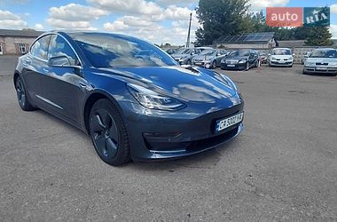 Седан Tesla Model 3 2020 в Києві