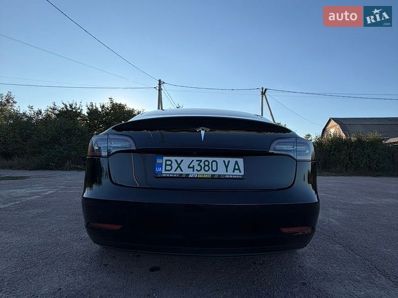 Седан Tesla Model 3 2019 в Бердичеве