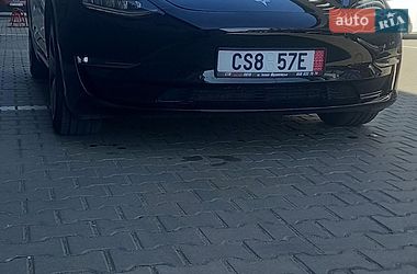 Седан Tesla Model 3 2018 в Івано-Франківську