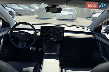 Седан Tesla Model 3 2021 в Вінниці