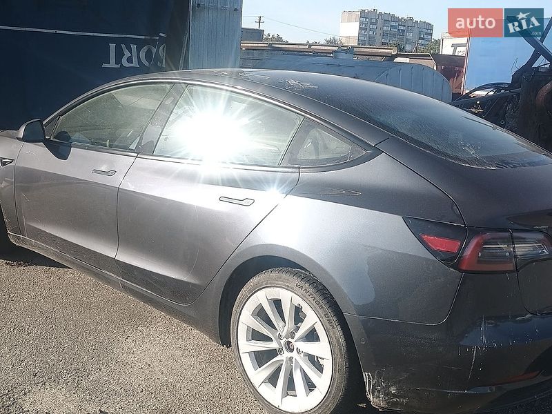 Седан Tesla Model 3 2022 в Хмельницькому