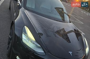tesla model-3 2020 в Львов от профессионального продавца Володимир