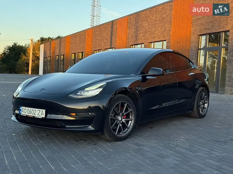 Tesla Model 3 2018