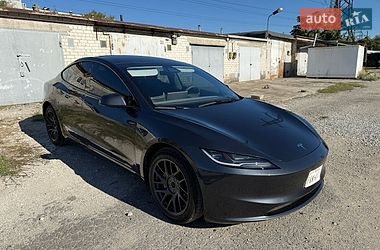 Седан Tesla Model 3 2025 в Запорожье фото 7 Седан Tesla Model 3 2025 в Запорожье