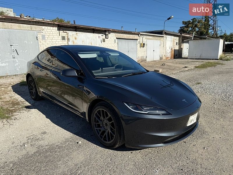 Седан Tesla Model 3 2025 в Запорожье фото 7 Седан Tesla Model 3 2025 в Запорожье