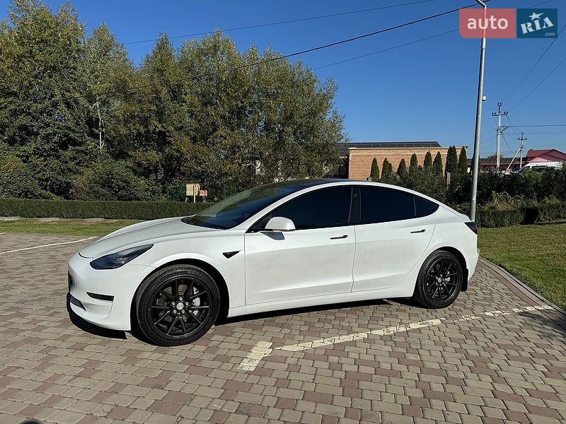 Седан Tesla Model 3 2019 в Черновцах фото 4 Седан Tesla Model 3 2019 в Черновцах