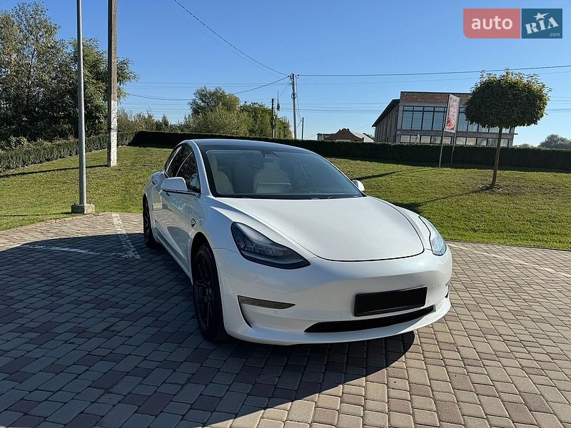 Седан Tesla Model 3 2019 в Черновцах фото 6 Седан Tesla Model 3 2019 в Черновцах