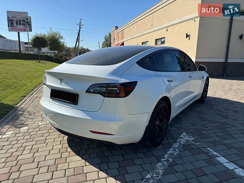 Седан Tesla Model 3 2019 в Черновцах фото 14 Седан Tesla Model 3 2019 в Черновцах