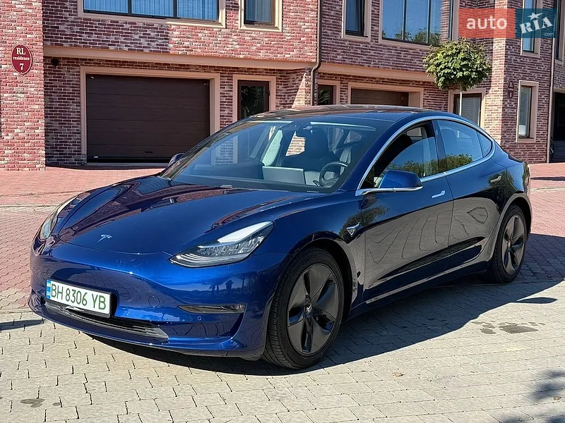 Tesla Model 3 2018