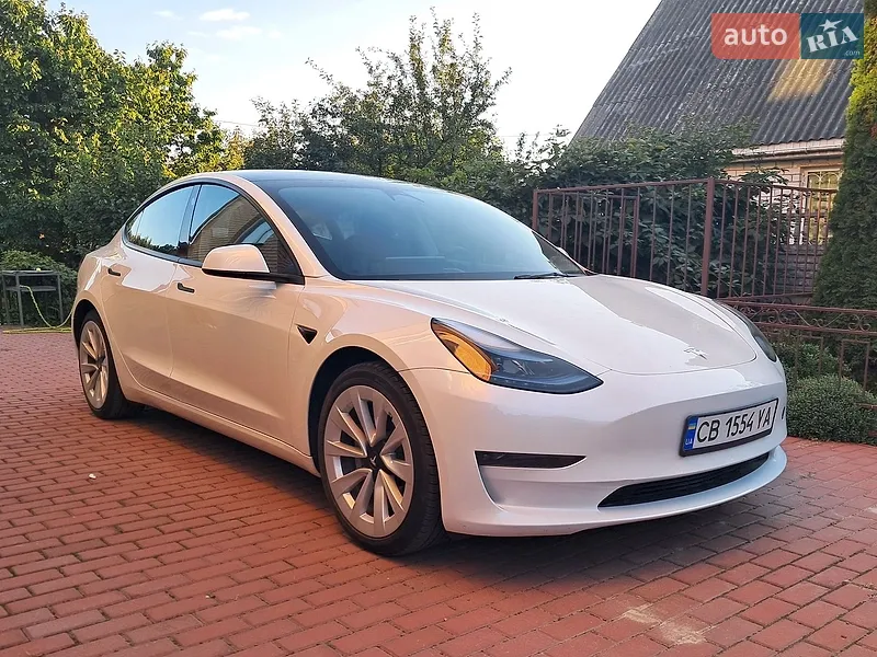 Tesla Model 3 2023