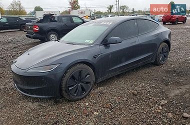 Седан Tesla Model 3 2025 в Днепре
