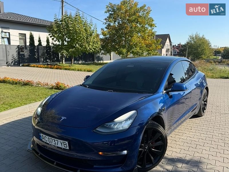 Седан Tesla Model 3 2019 в Луцьку фото 2 Седан Tesla Model 3 2019 в Луцьку