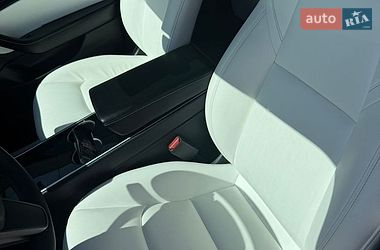 Седан Tesla Model 3 2019 в Луцьку фото 16 Седан Tesla Model 3 2019 в Луцьку