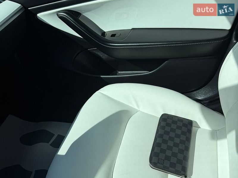 Седан Tesla Model 3 2019 в Луцьку фото 17 Седан Tesla Model 3 2019 в Луцьку